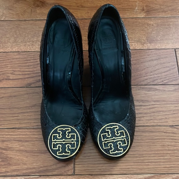 Tory Burch Shoes - Tory Burch Wedges size 9